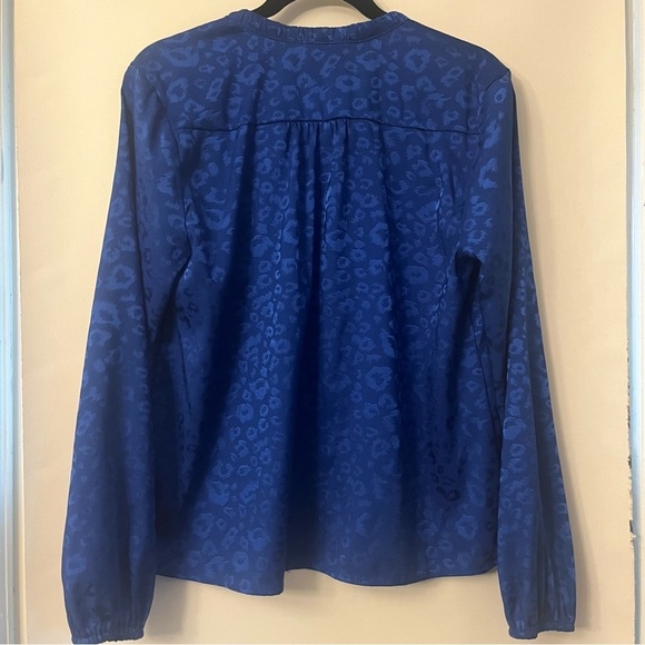 Royal Blue Satin Finish Leopard Texture Print Oversized Blouse Top Size M - Picture 2 of 6